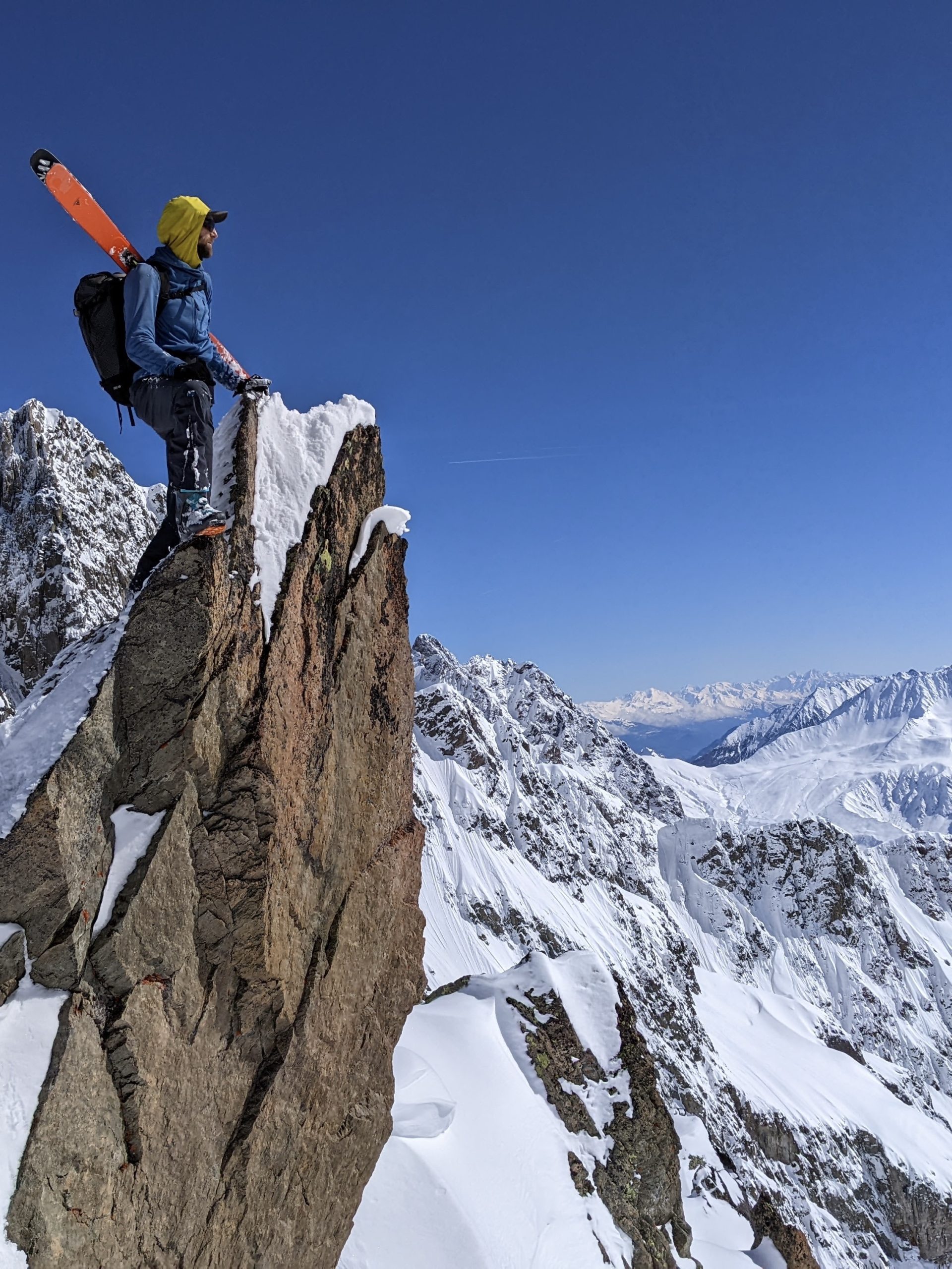 Avalanche Education | Ben Markhart Mountain Guiding